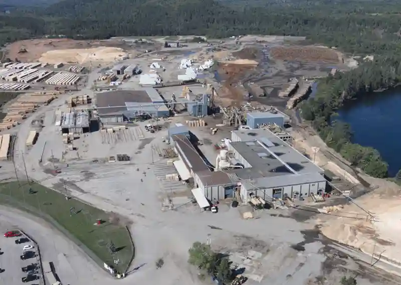 Scierie Interfor de Nairn Centre en Ontario où les opérations seront mises à l’arrêt