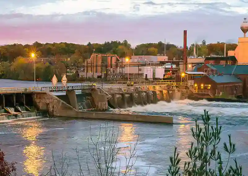 Vue de la scierie de Maniwaki exploitée par Domtar au Québec