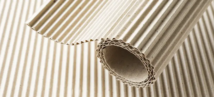 Feuille de carton ondulé utilisée dans les emballages recyclables