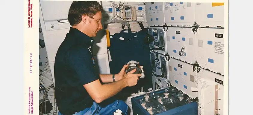 GP et le premier papier fabriqué dans l’espace